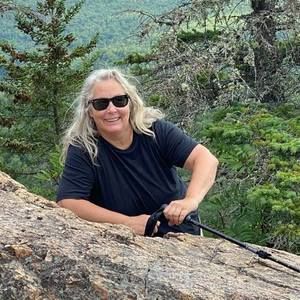 Meet your Posher, Theresa